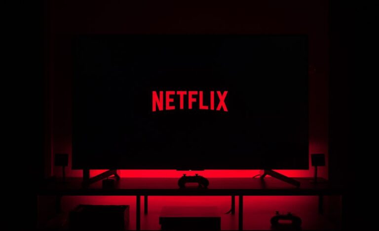 8 Hacks Every Netflix Pro Binger Needs to Know!