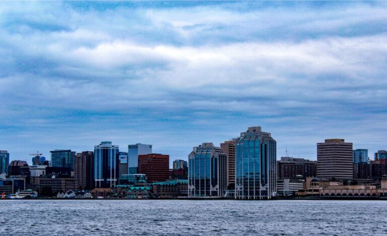 20 Pros And Cons Of Living In Nova Scotia In 2023