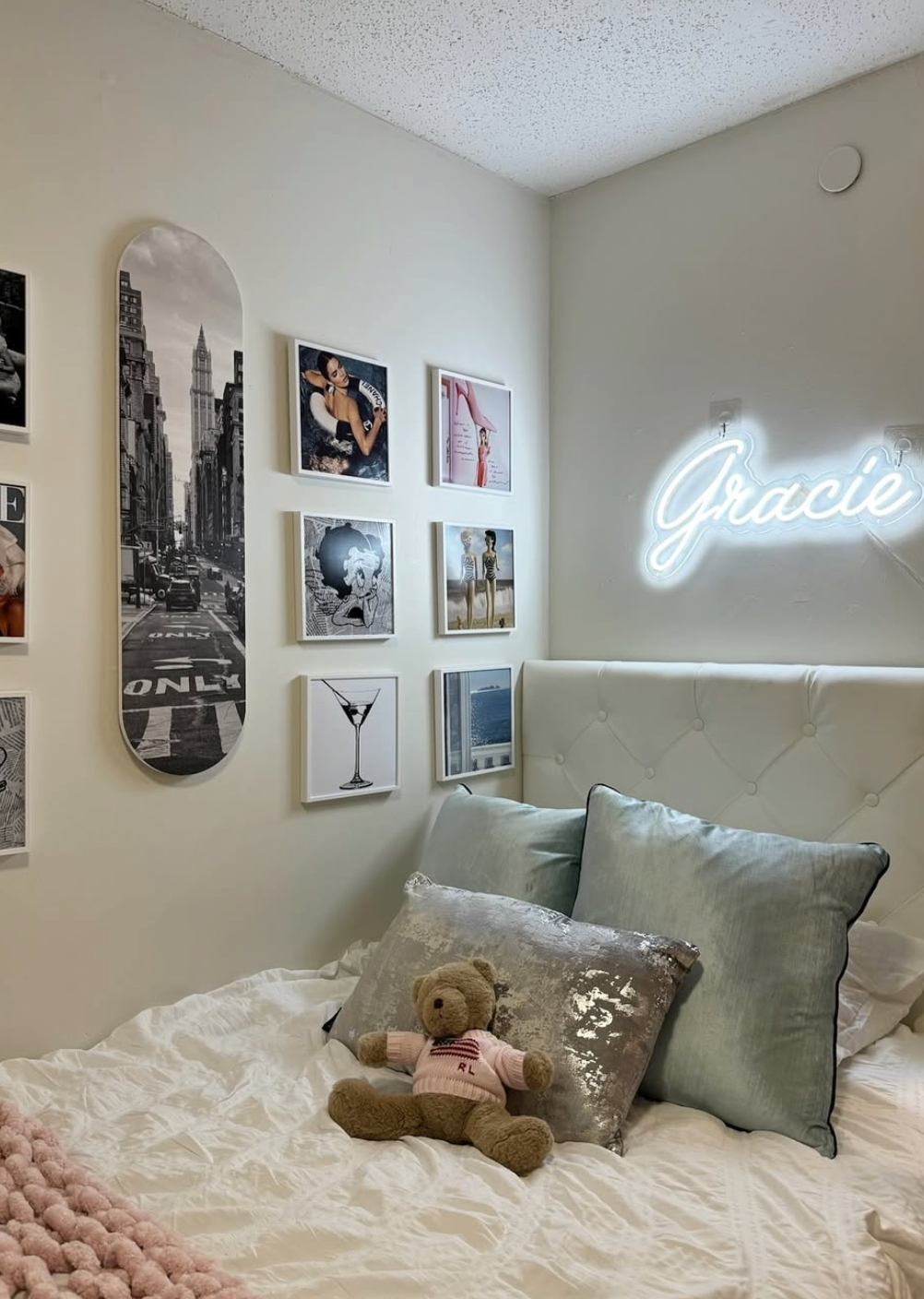 17 Cute Dorm Room Wall Decor Ideas You’ll Love! - thecanadianguy.com