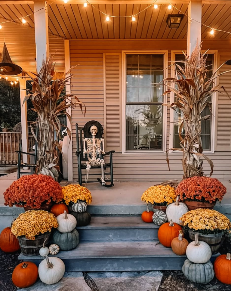 27 Cozy Fall Front Porch Ideas To Try In 2026! - thecanadianguy.com